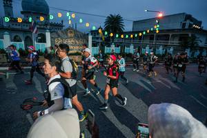 BIB: 
                            <button type="button" onclick="openModal(26231551)" class="btn btn-primary btn-sm float-right btn-popup" data-toggle="modal" data-target=".modal-high-quality">
                        <i class="fas fa-shopping-cart"></i> Add to Cart
                    </button>
                                            <button type="button" onclick="isThisMe(26231551, true)" class="btn btn-success btn-sm float-right btn-popup btn-isme hidden" data-toggle="tooltip" data-placement="bottom" title="นี่คือรูปของคุณใช่ไหม คลิกที่นี่เพื่อเอาเข้าอัลบั้ม">
                        <i class="fas fa-plus"></i> Add to album
                    </button>
                    <button type="button" onclick="isThisMe(26231551, false)" class="btn btn-warning btn-sm float-right btn-popup btn-isnotme hidden">
                        <i class="fas fa-ban"></i> Remove from album
                    </button>